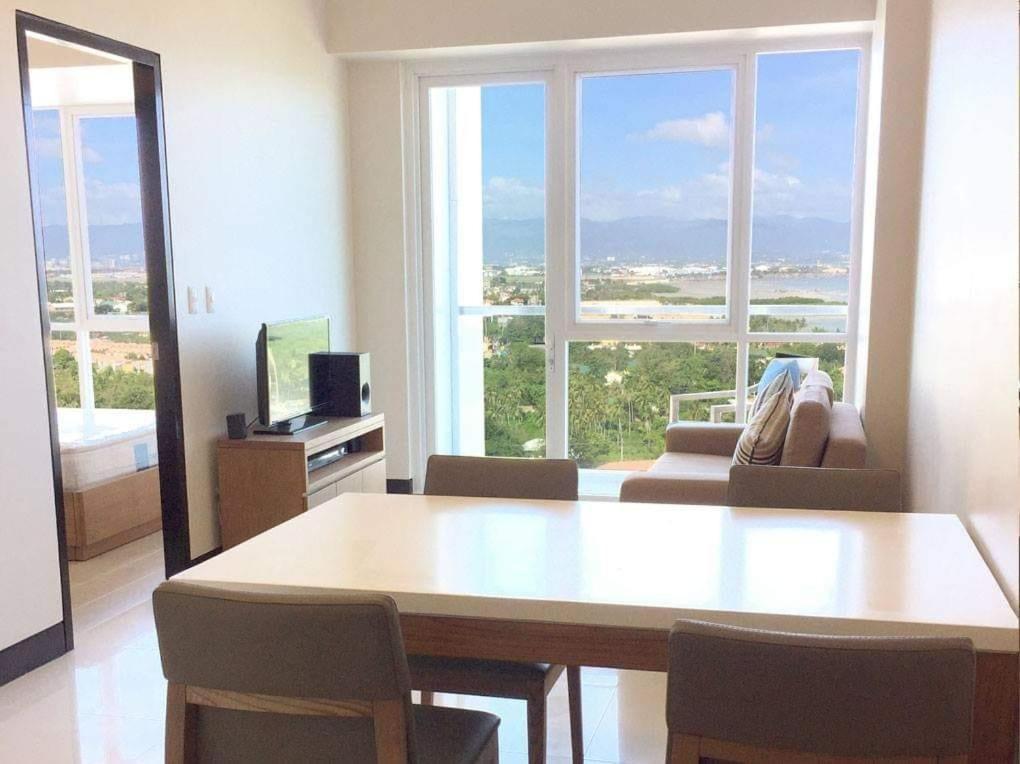Mactan Newtown Condo With Pool Access Lapu-Lapu City Exterior photo