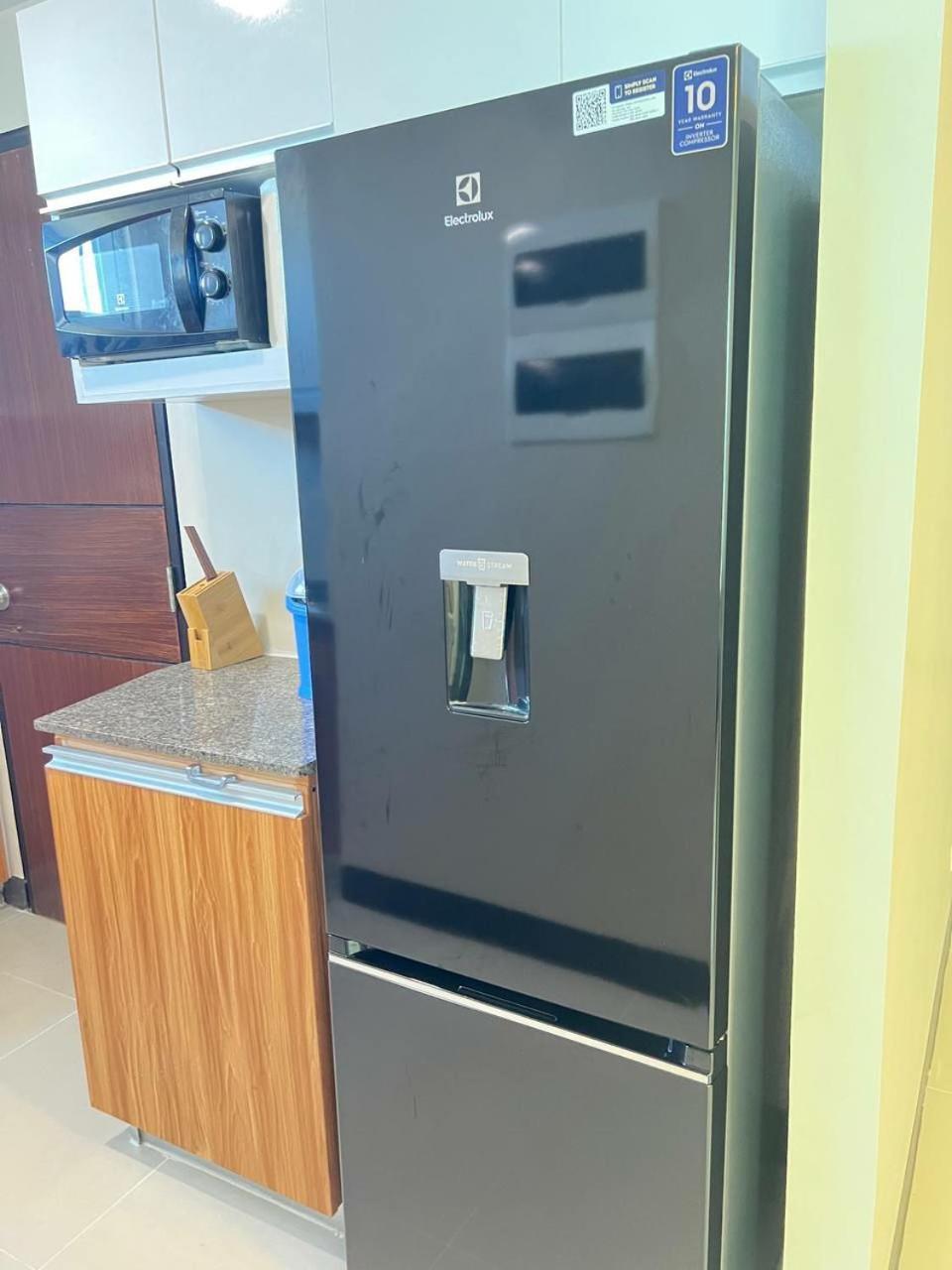 Mactan Newtown Condo With Pool Access Lapu-Lapu City Exterior photo